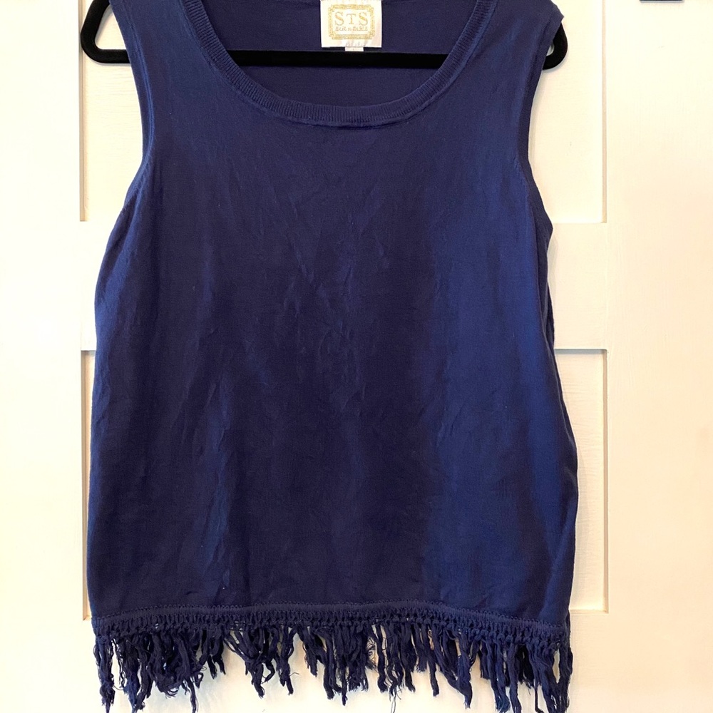 Sleeveless Top-Size Large